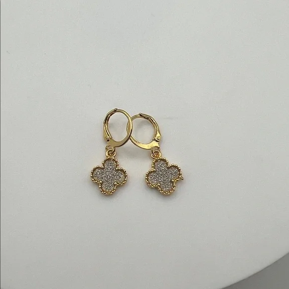 778. Elegant Gold and Silver Clover Earrings - Picture 3 of 3